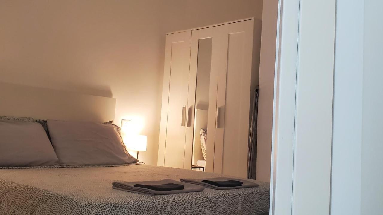 B&B Lido Apartament 10A チヴィタノーヴァ・マルケ エクステリア 写真