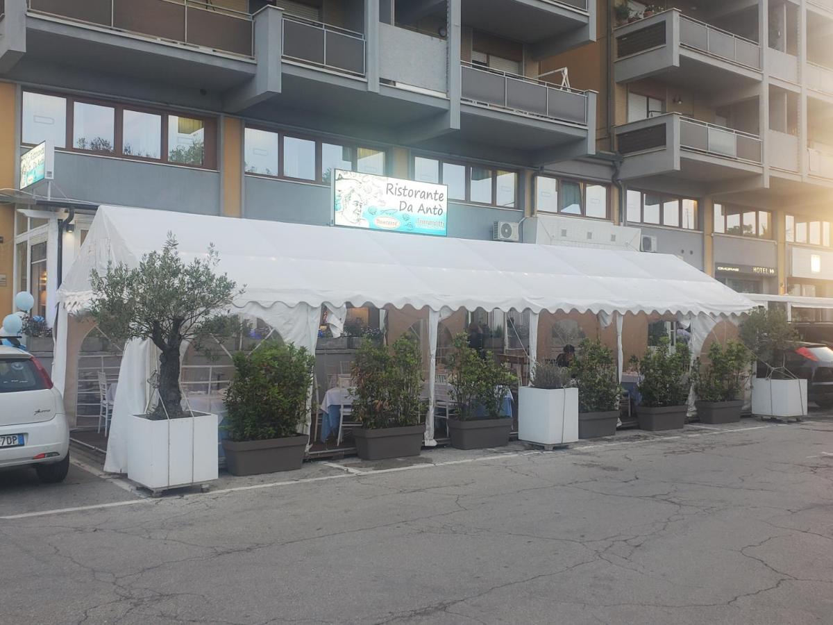 B&B Lido Apartament 10A チヴィタノーヴァ・マルケ エクステリア 写真