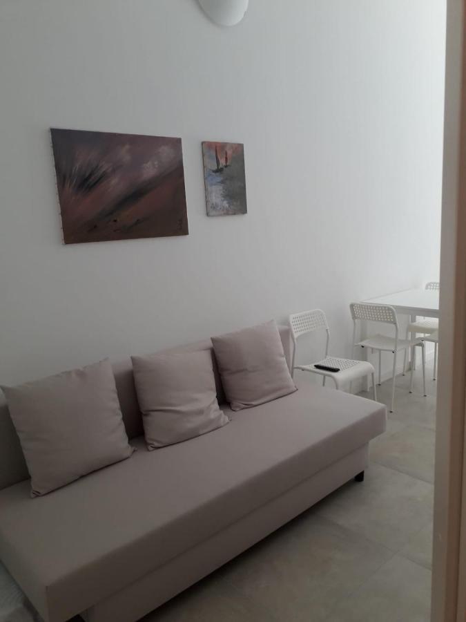 B&B Lido Apartament 10A チヴィタノーヴァ・マルケ エクステリア 写真